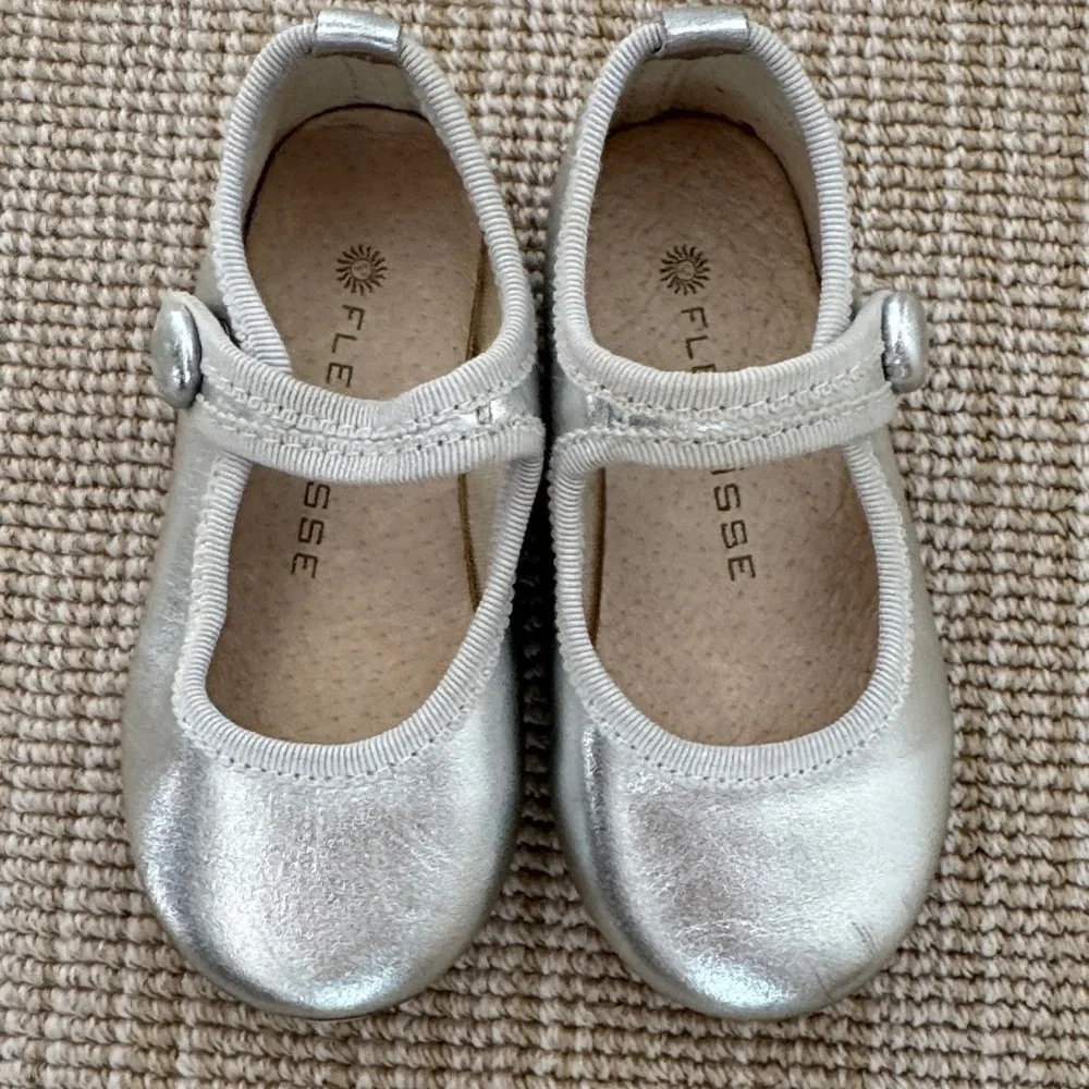Fleurisse Elizabeth Silver Leather Mary-Jane Shoe With Velcro Closure - Picture 3 of 5